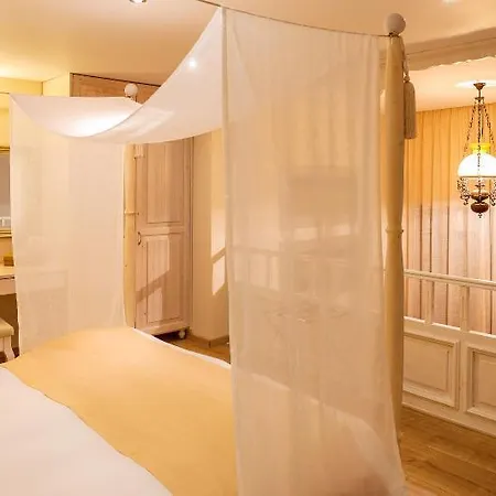 In Art Boutique Hotell 4*