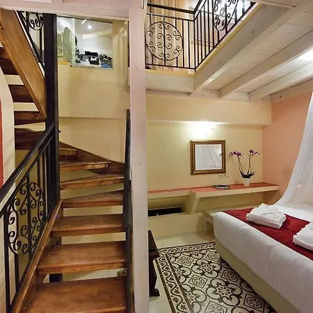 In Art Boutique Hotell 4*
