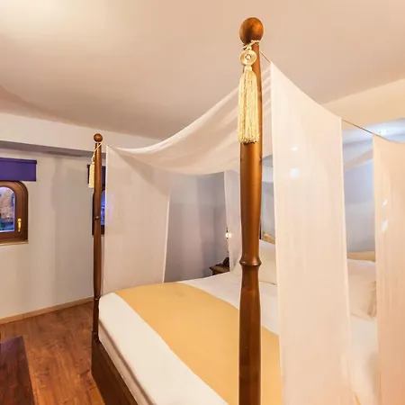 In Art Boutique Hotell Rhodes City