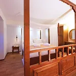 Hotel In Art Boutique 4*