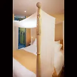 Hotel In Art Boutique 4*