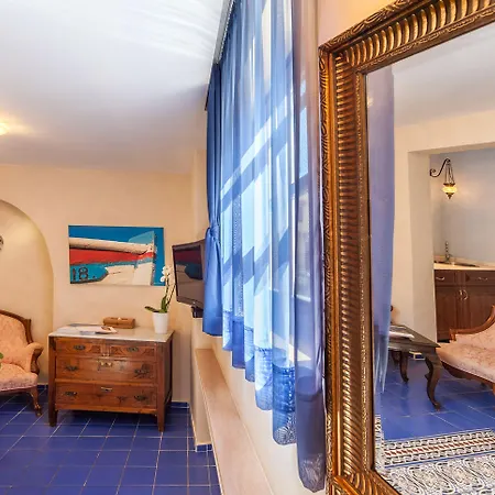 In Art Boutique Готель Rhodes City