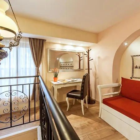 In Art Boutique Готель Rhodes City