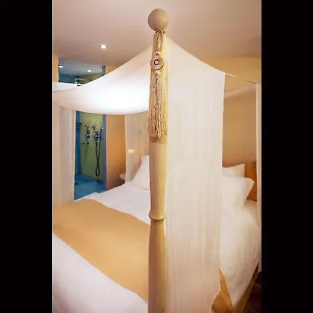 Hotel In Art Boutique 4*